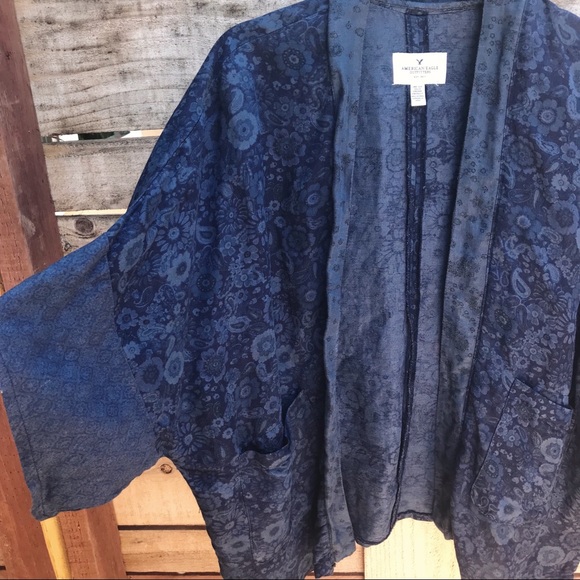 American Eagle Outfitters Tops - Blue Floral Kimono American Eagle